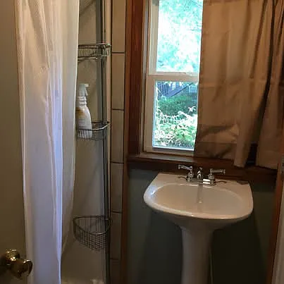 258 S Hill Ave — Photo 3