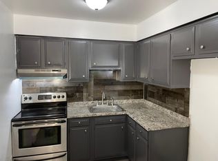 142 Jones Dr APT A, Marcus Hook, PA 19061