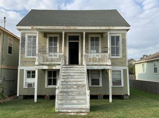 1622 Avenue O, Galveston, TX 77550
