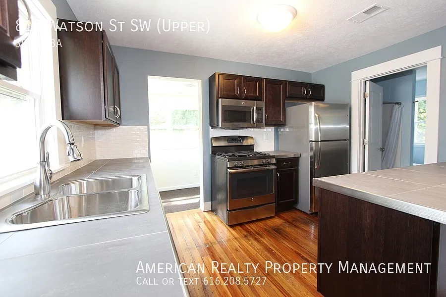 3 bed, 1179 sqft, $1,800 — Photo 3
