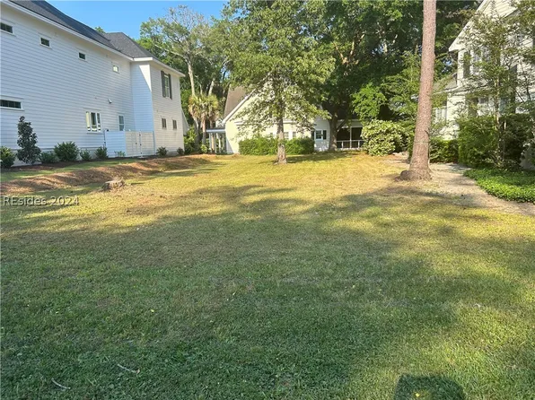 15 Mossy Oaks Ln, Hilton Head Island, SC 29926