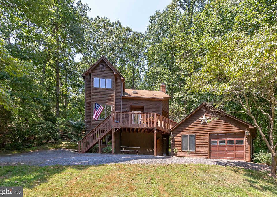 1st image of 7706 Greenwood Way