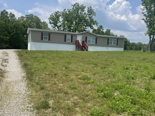 75 Goad St, Fountain Run, KY 42133