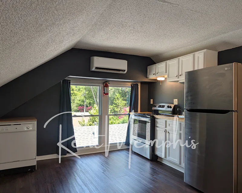 Studio, 1.0 bath, 750 sqft, $999 — Photo 3