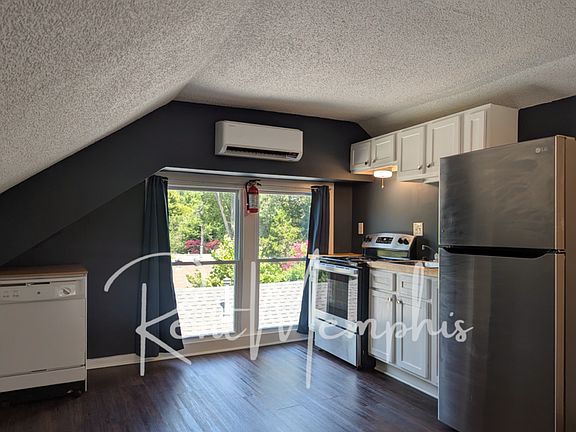 3rd image of 2234 Madison Ave #301