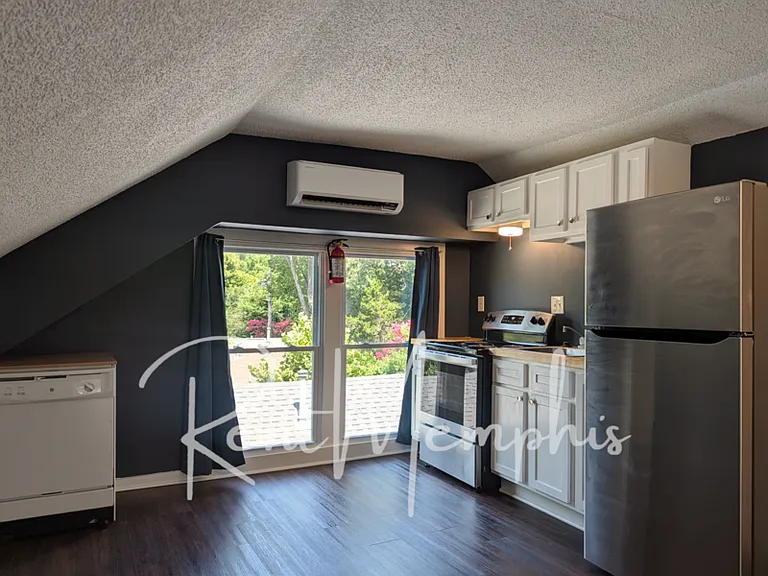 2234 Madison Ave #301 — Photo 3
