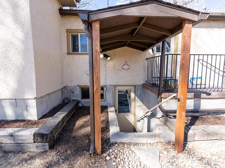 621 Cooper Ave #B — Photo 17