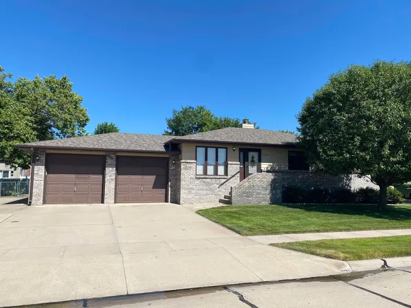 3269 38th Ave, Columbus, NE 68601