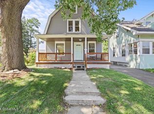 1820 Hamburg St, Schenectady, NY 12304