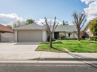 1180 McKelvy Ave, Clovis, CA 93611