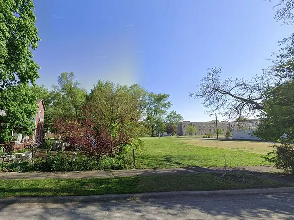 2344 3rd Ave, Terre Haute, IN 47807