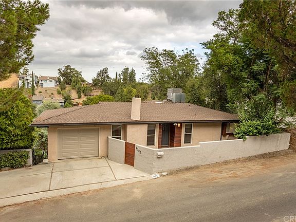 2nd image of 5102 Calatrana Dr