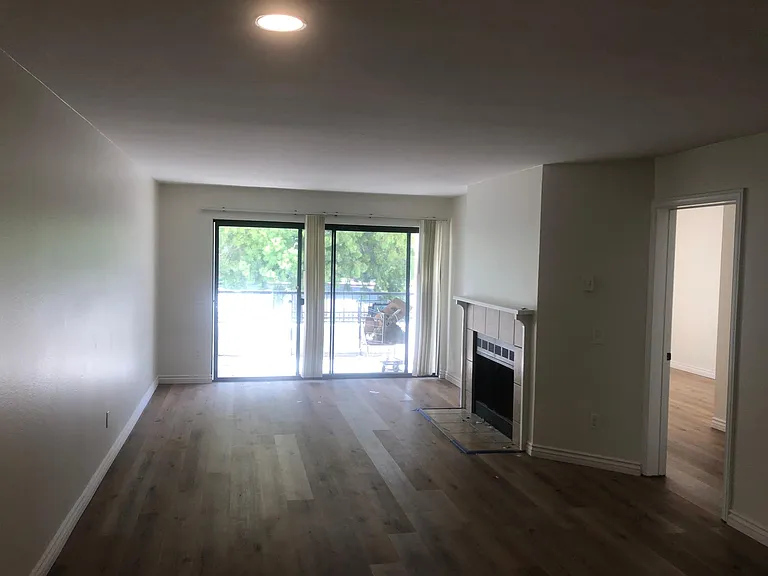 3525 Lebon Dr #105 — Photo 2