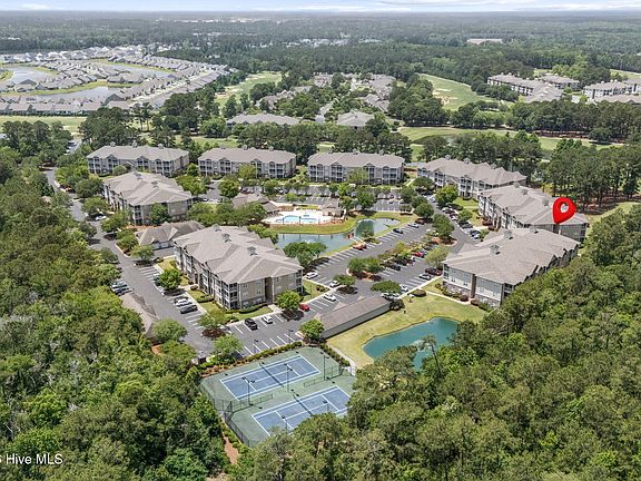 5th image of 240 Woodlands Way Unit 7