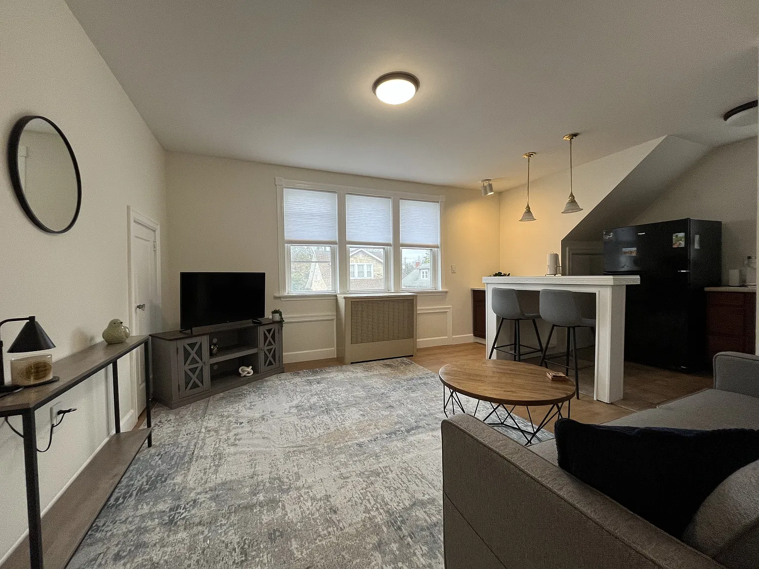 3023 Harvard Avenue - 2 — Photo 3