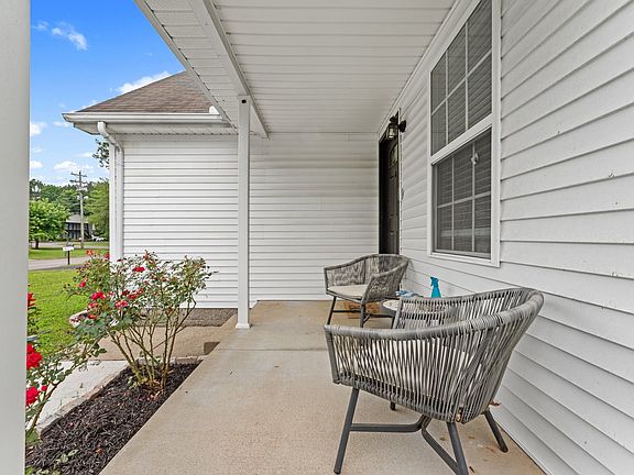 4th image of 1007 Tyler Dr