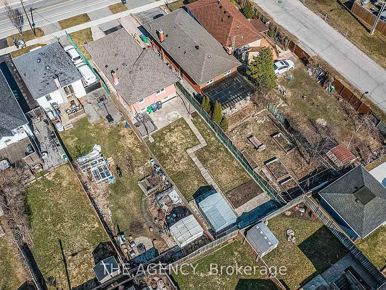 1038 Alexandra Ave — Photo 16