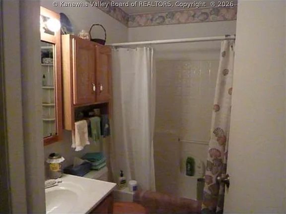 4th image of 5 Lake Chadesa Dr