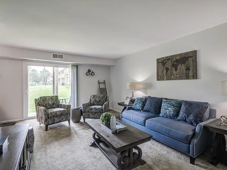 Eastampton Gardens Apartment Homes — Photo 6