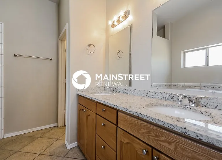 6002 S Morris Blvd — Photo 14
