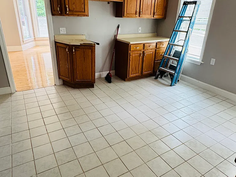 131 Ellsworth St #1 — Photo 9