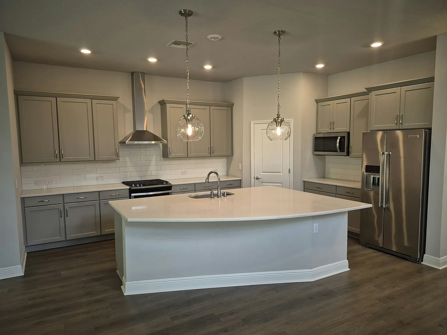 15079 Renaissance Avenue — Photo 4