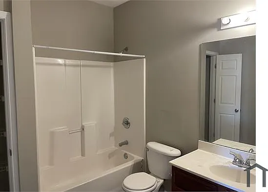 4618 W Market St #203 — Photo 6