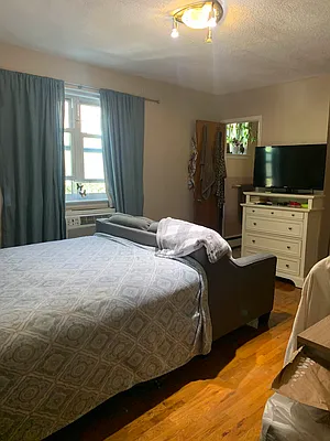 Rented by Voro, LLC | media 32