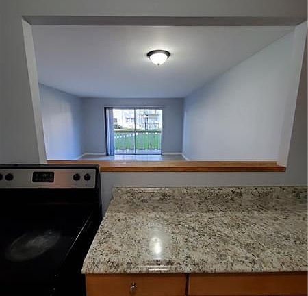 5th image of 15201 NE 6th Ave #107