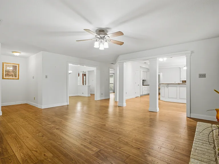 265 E Dove Rd — Photo 14