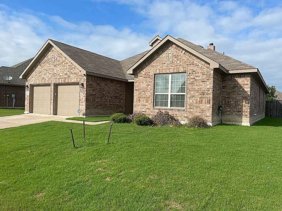 1st image of 258 Saddlebrook Ln