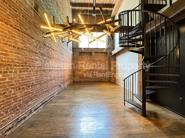 326 Nelson St SW #208 — Photo 1