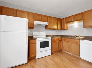 334 Mount Everest Dr UNIT D, Fenton, MO 63026