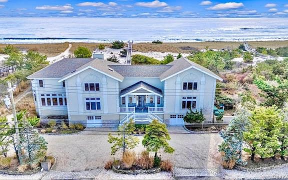 2nd image of 605 Dune Road
