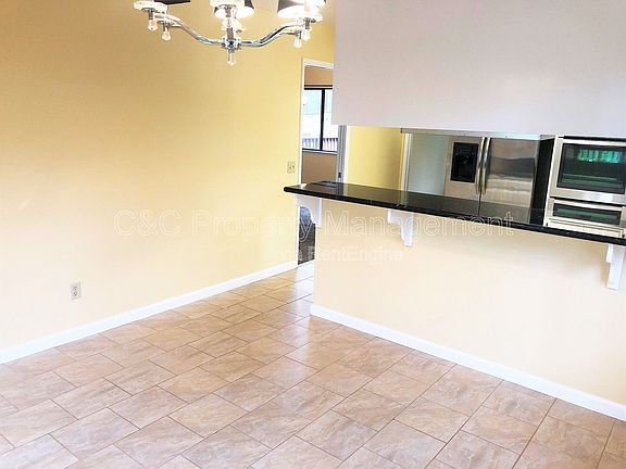 5th image of 4084 Los Altos Dr