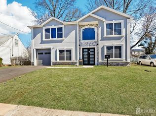 13 Caldwell Rd, Edison, NJ 08817