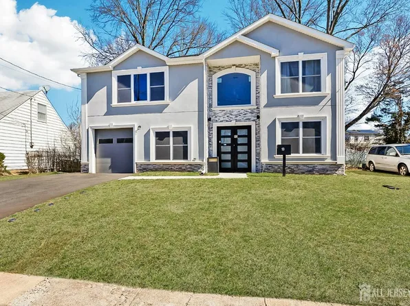 13 Caldwell Rd, Edison, NJ 08817