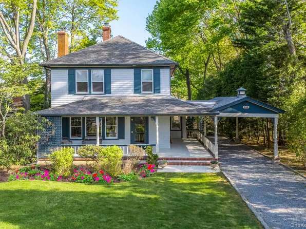 910 New Suffolk Avenue, Mattituck, NY 11952