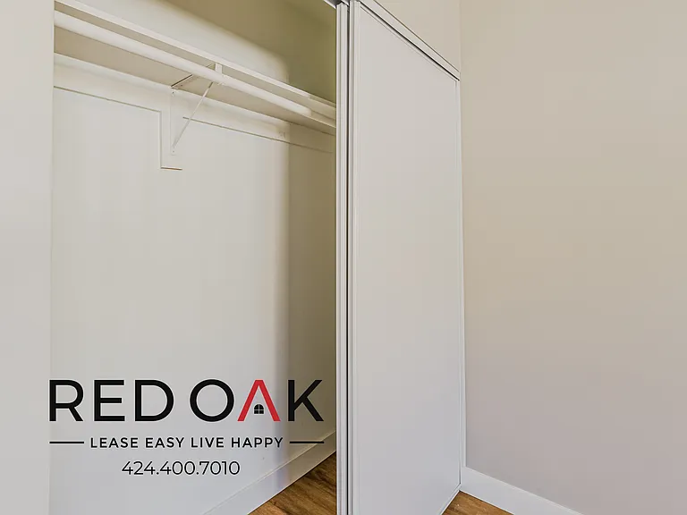 921 W 82nd St #26 — Photo 19