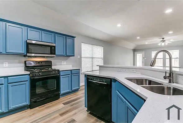 815 Creekside Dr — Photo 12