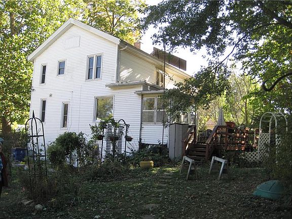 5th image of 1062 E 2nd Ave