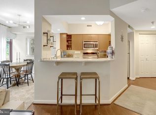 2400 Clarendon Blvd APT 105, Arlington, VA 22201