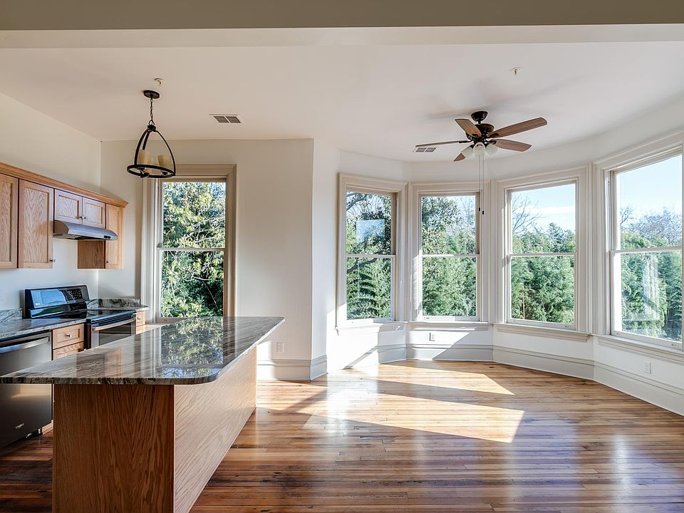 1st image of 2112 Monteiro Ave #301