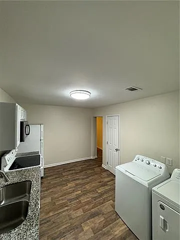 5324 Wildair Dr #B — Photo 4