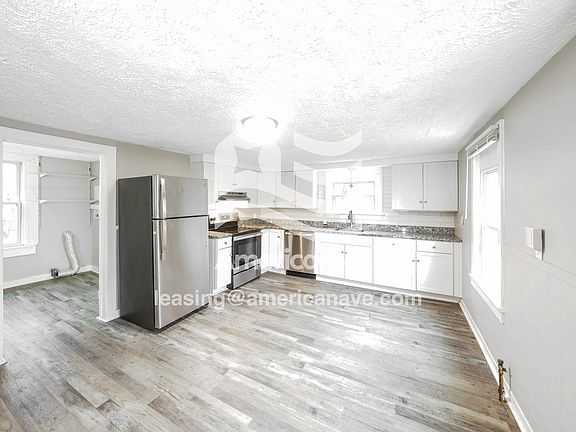 877973_003_wm_-_kitchen_13401287.jpg
