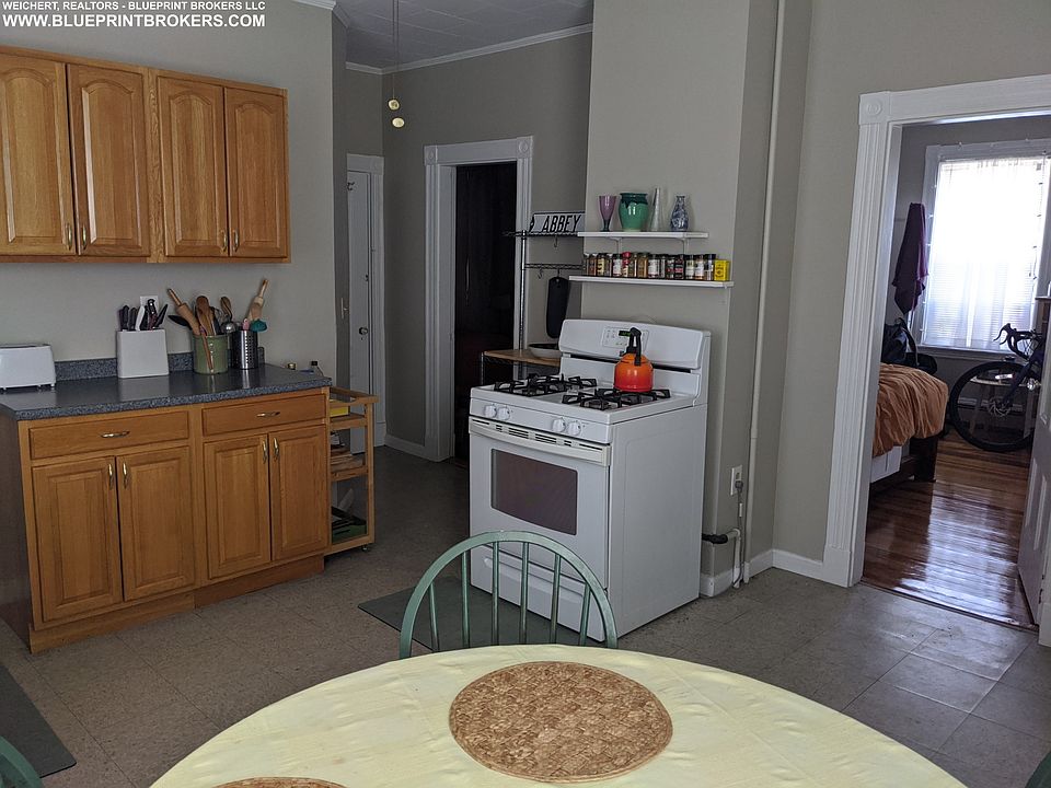 Large eat in kitchen