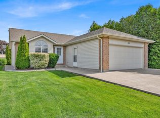 54 Hope Cres, Essex, ON N0R1G0