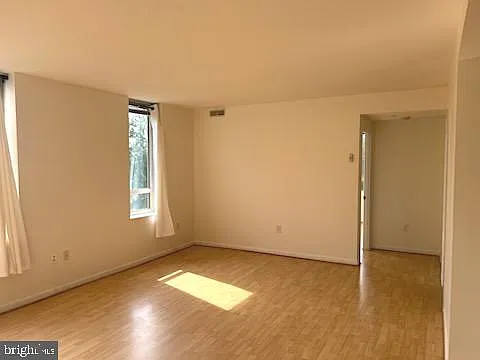 350 G St SW #525 — Photo 3