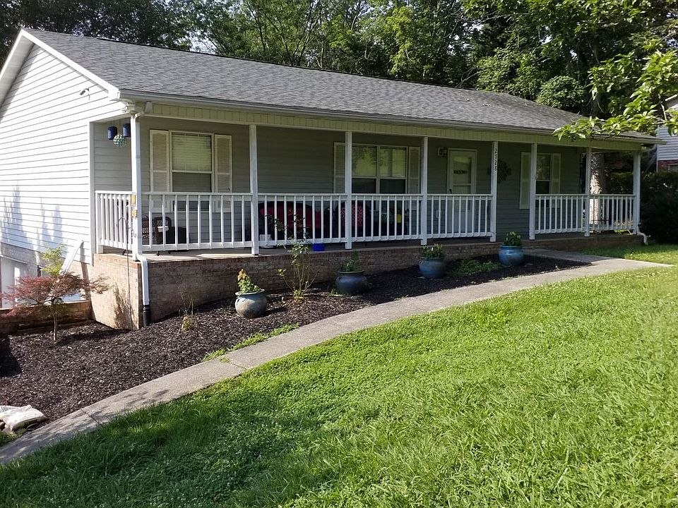 2nd image of 2728 Ridgeview Dr