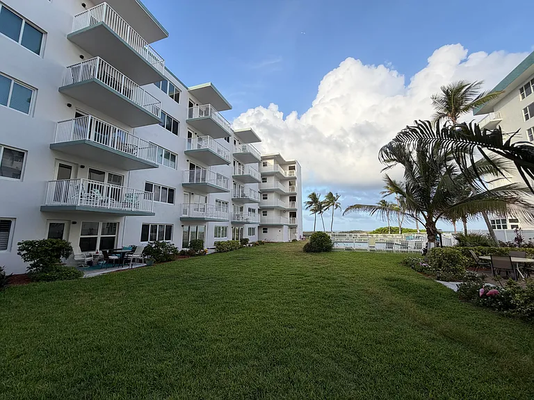 1750 S Ocean Blvd #306E — Photo 12